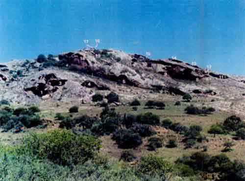 Ladera norte del Cerro Cuevas Pintadas de Guachipas