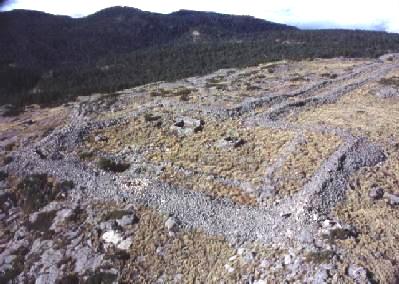 Aspecto del adoratorio rectangular o tetzacualco